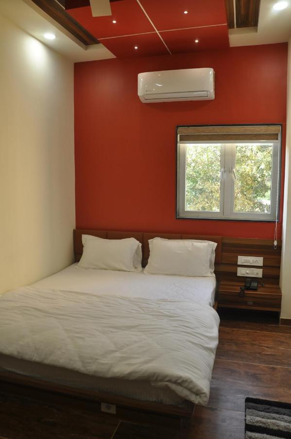 Hotel The Grand Shiva Gondal Exterior photo